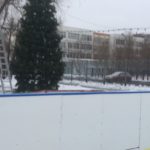 Сборка хоккейной коробки 30*15м из стеклопластика 5мм в ГБОУ ШКОЛА № 2127