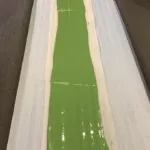 Склеивание швов у травы