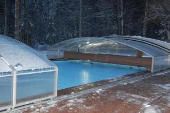 Павильон для бассейна зимой