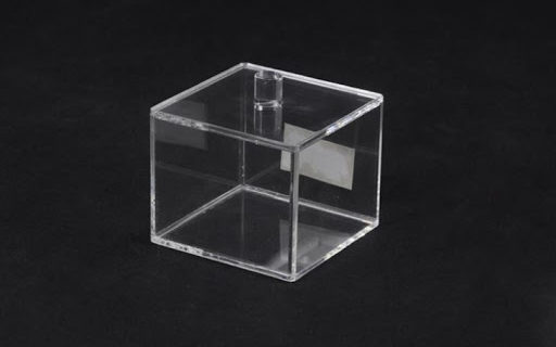 Акриловый куб – где и как он используется