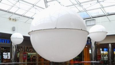 Акриловый шар для торговых помещений