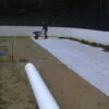 Засыпаем геоткань для последнего основания