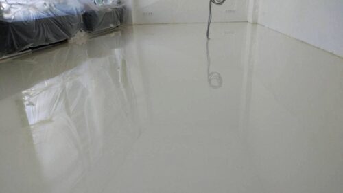 Наливной пол в складском помещении на заказ