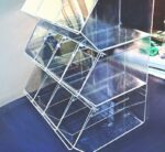 акриловые полки для магазинов