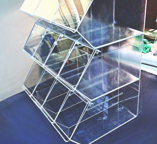 акриловые полки для магазинов