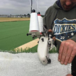 Машинка ручная для сшивания искусственной травы